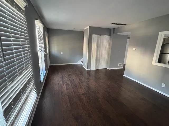 $2,100 | 4 W Fernwood Drive, Bolingbrook, IL 60440