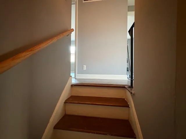 $2,100 | 4 W Fernwood Drive, Bolingbrook, IL 60440