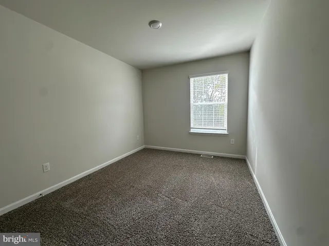 $2,100 | 427 Tevis Street, Winchester, VA 22601