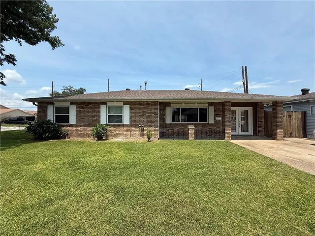 $1,650 | 373 Greenwood Drive, Laplace, LA 70068