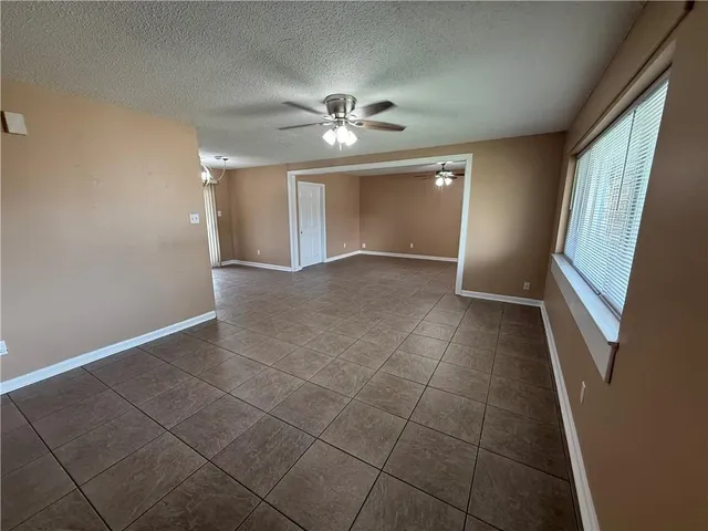 $1,650 | 373 Greenwood Drive, Laplace, LA 70068