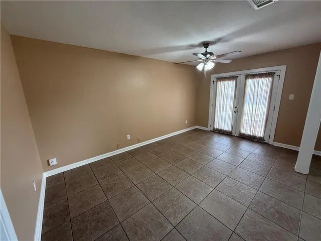 $1,650 | 373 Greenwood Drive, Laplace, LA 70068