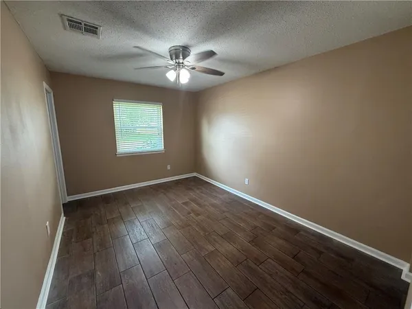 $1,650 | 373 Greenwood Drive, Laplace, LA 70068