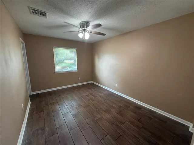 $1,650 | 373 Greenwood Drive, Laplace, LA 70068