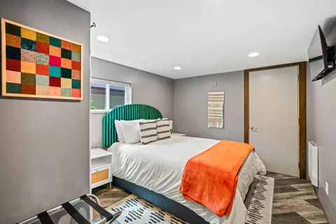 $209,000 | 147 North 70th Street, Milwaukee, WI 53213