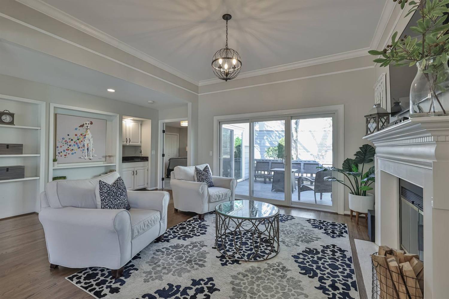 8823 Montgomery Road Cincinnati, OH 45236 - Photo 6 of 45 Gallery Image 6