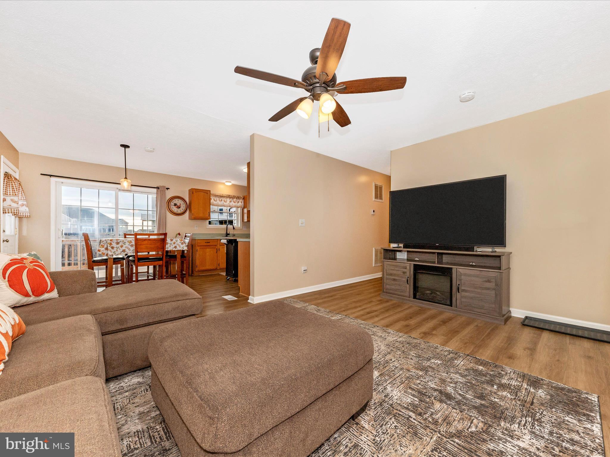 119 Robelei Drive Ranson, WV 25438 - Photo 6 of 37 Living Room