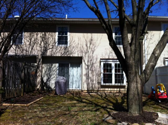 893 Briarstone Road Bethlehem, PA 18017 - Photo 12 of 14 Gallery Image 12