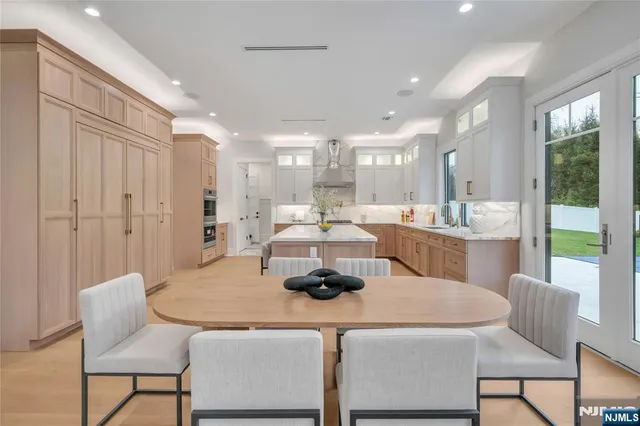 $3,879,000 | 7 Central Avenue, Demarest, NJ 07627