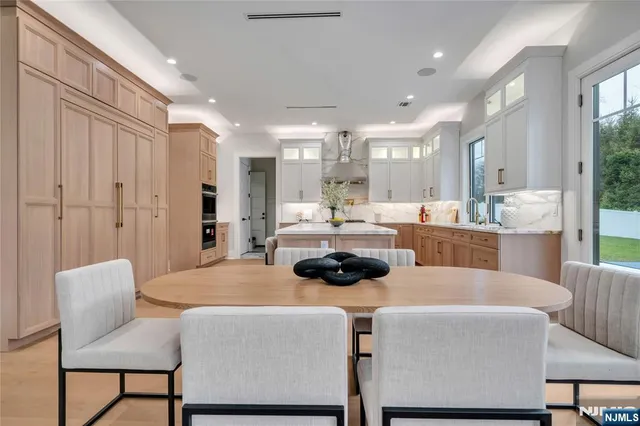 $3,879,000 | 7 Central Avenue, Demarest, NJ 07627