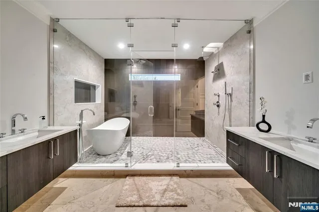 $3,879,000 | 7 Central Avenue, Demarest, NJ 07627