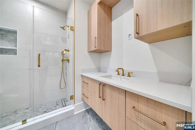 $3,879,000 | 7 Central Avenue, Demarest, NJ 07627