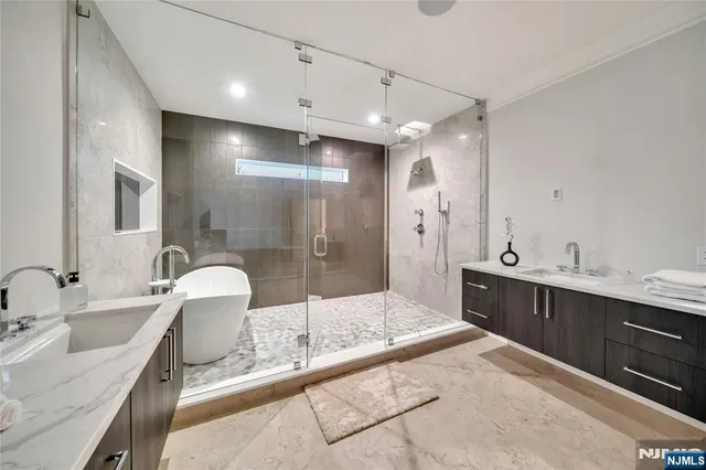 $3,879,000 | 7 Central Avenue, Demarest, NJ 07627