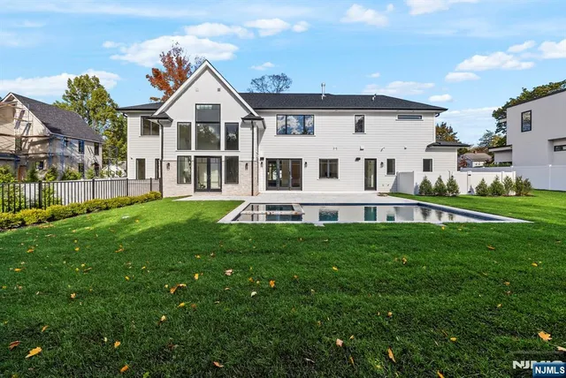 $3,879,000 | 7 Central Avenue, Demarest, NJ 07627