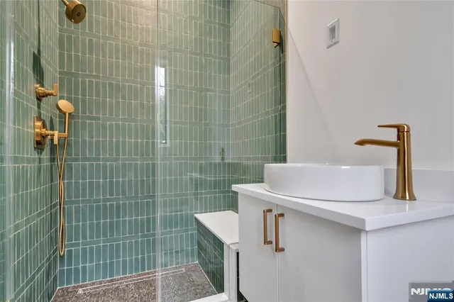 $3,879,000 | 7 Central Avenue, Demarest, NJ 07627