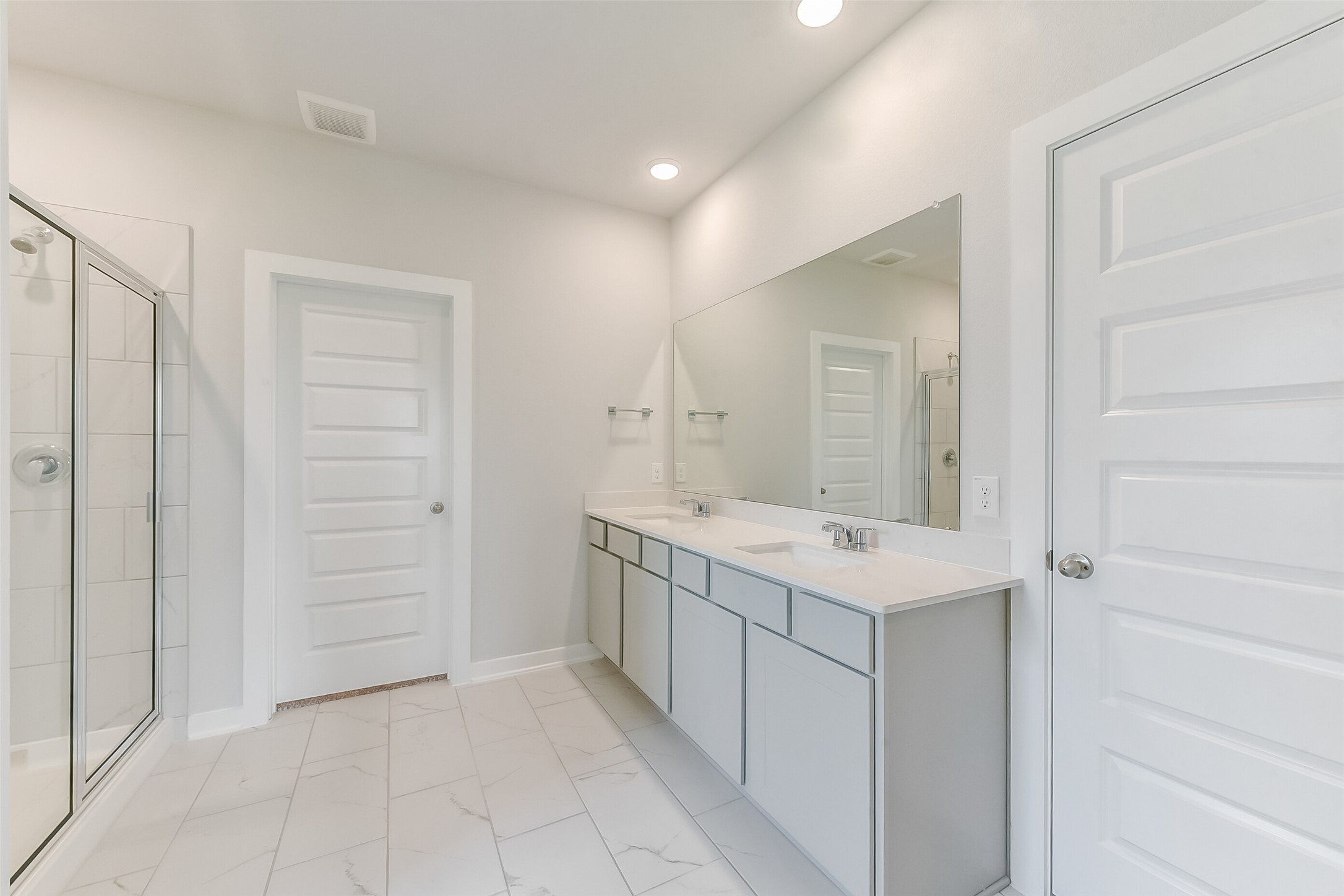 75 Leon Way Dayton, TX 77535 - Photo 18 of 38