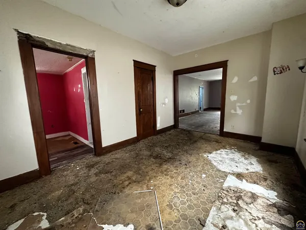 $80,000 | 1247 Southwest Tyler Street, Topeka, KS 66612