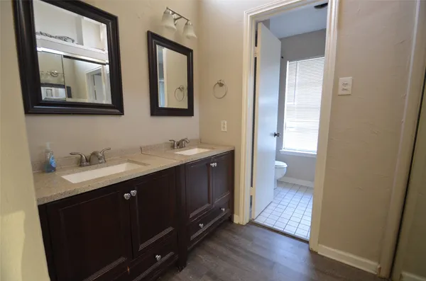 $2,100 | 1902 Whitebriar Drive, Deer Park, TX 77536