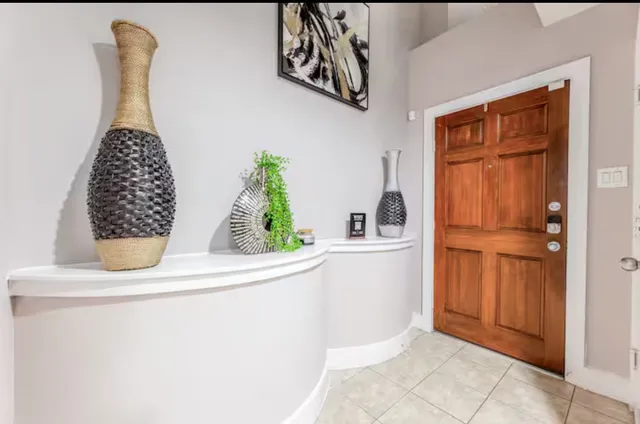 a view of utility room