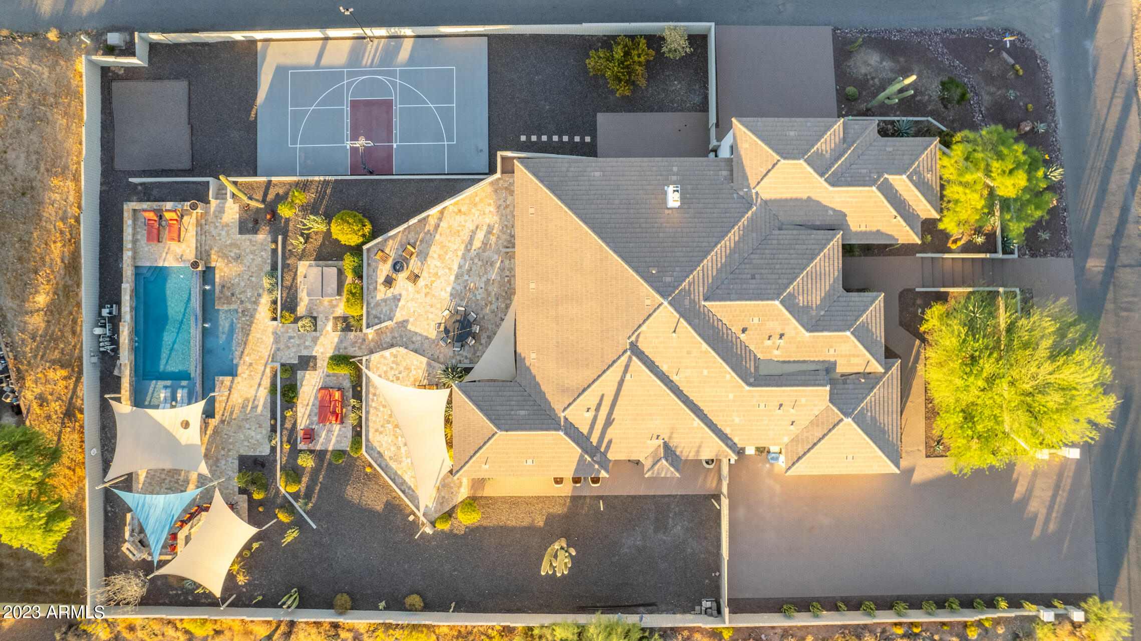 206 West Rock View Road Phoenix, AZ 85085 - Photo 12 of 74 Overview