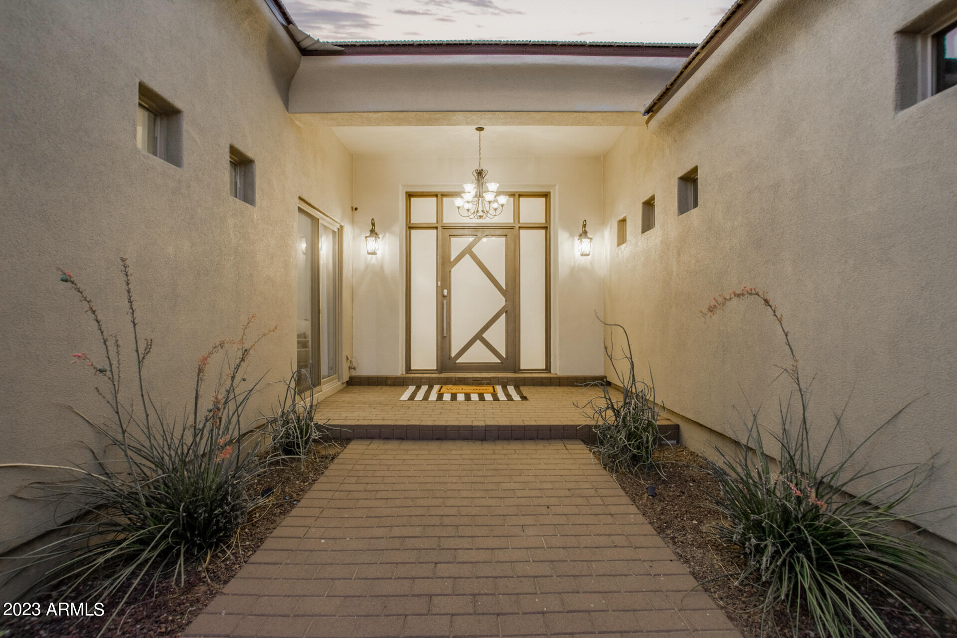 206 West Rock View Road Phoenix, AZ 85085 - Photo 5 of 74 Grand entrance