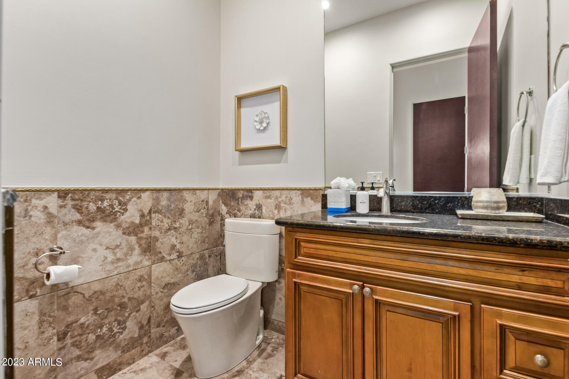 206 West Rock View Road Phoenix, AZ 85085 - Photo 59 of 74 Bathroom 2