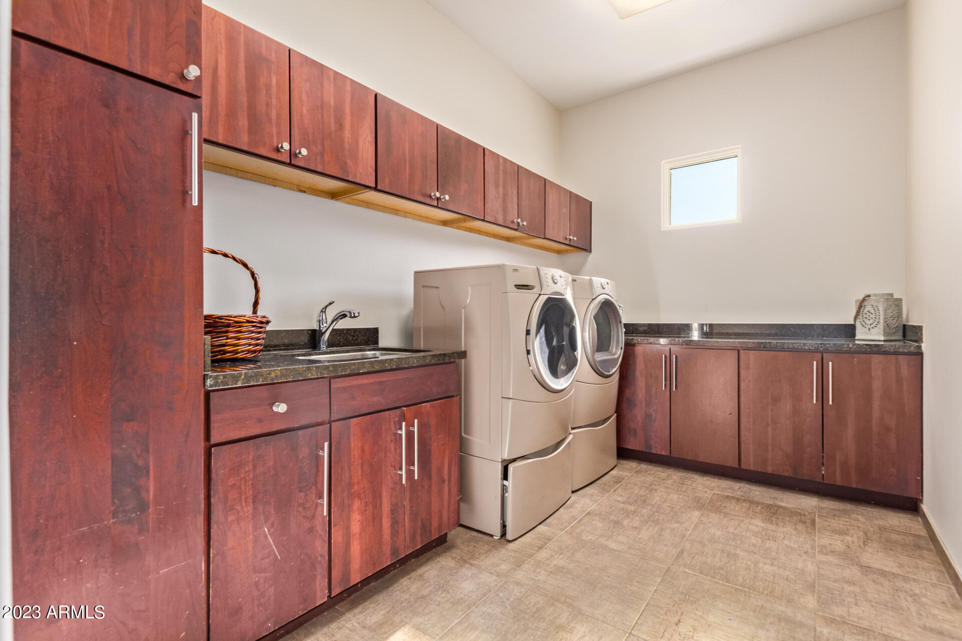 206 West Rock View Road Phoenix, AZ 85085 - Photo 74 of 74 Spacious laundry room