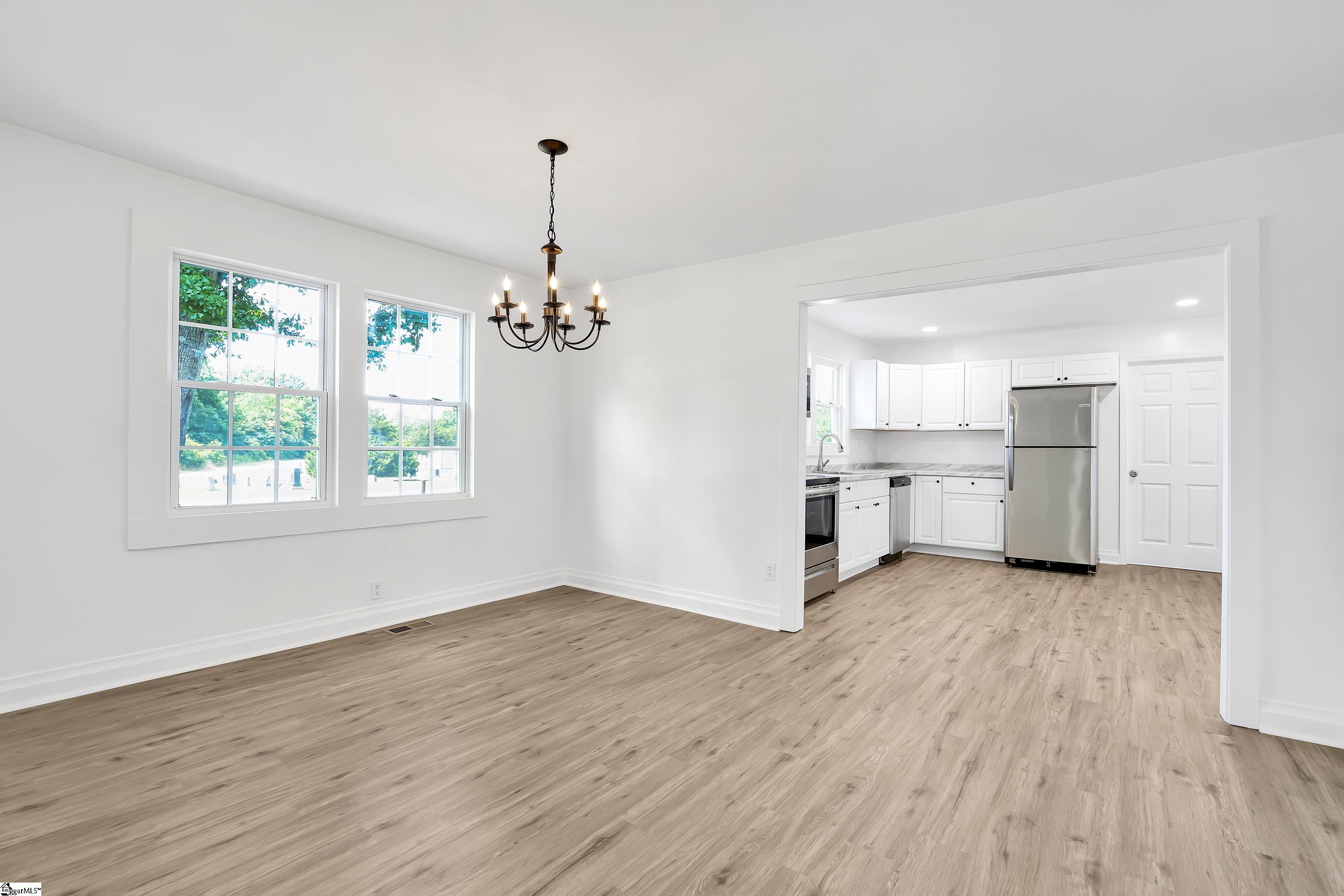 302 Old Norris Road Liberty, SC 29657 - Photo 4 of 23 Gallery Image 4