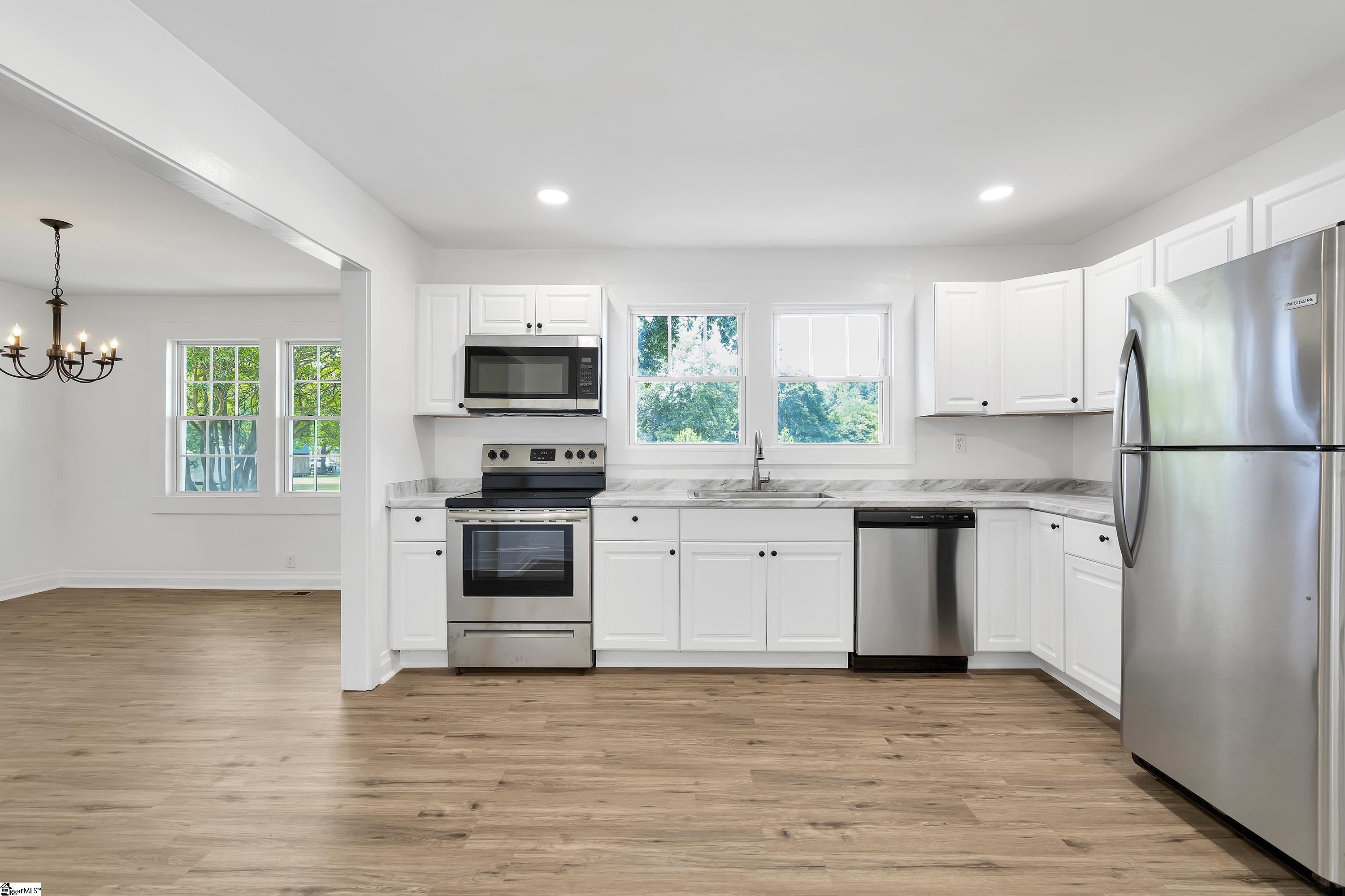 302 Old Norris Road Liberty, SC 29657 - Photo 7 of 23 Gallery Image 7