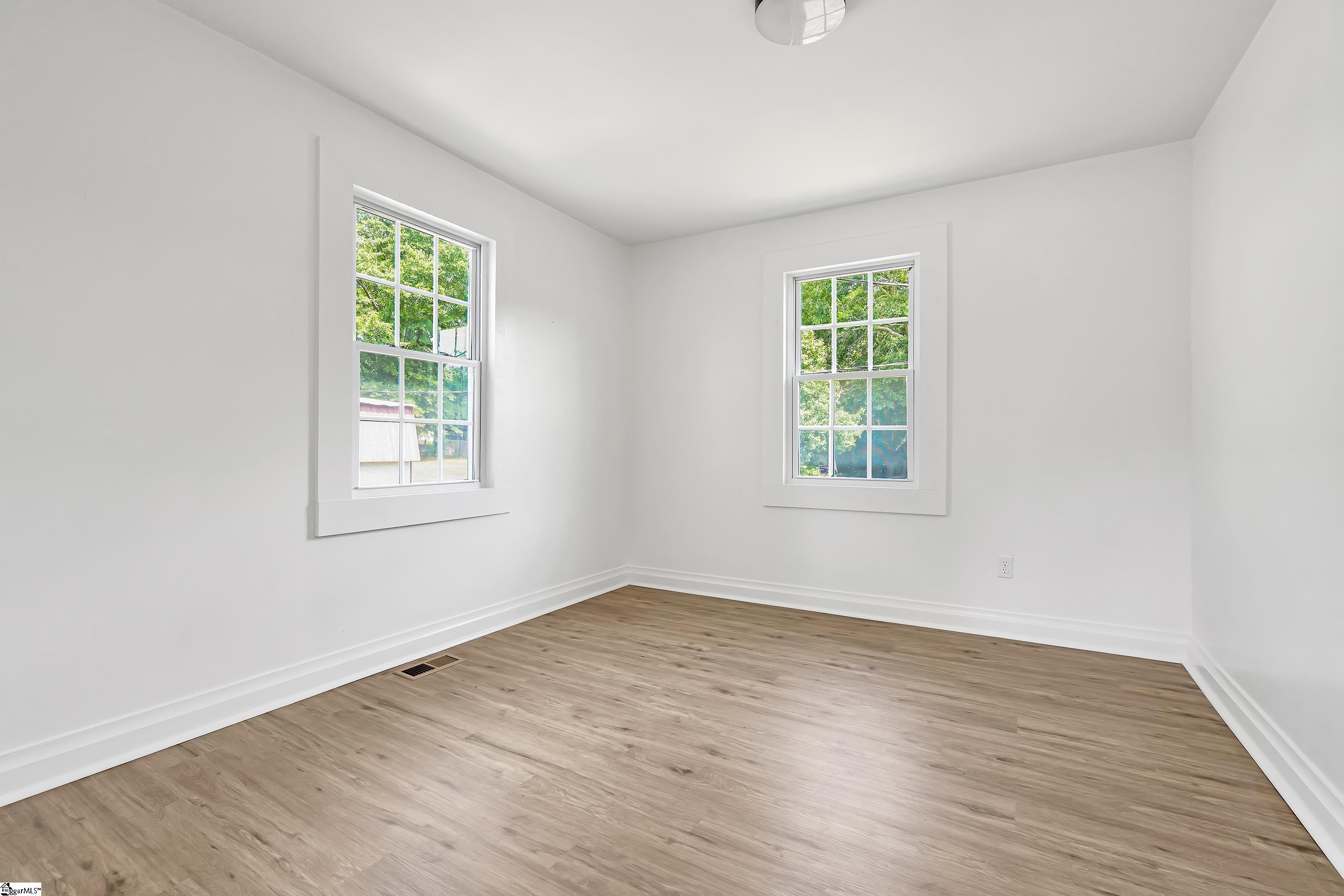 302 Old Norris Road Liberty, SC 29657 - Photo 10 of 23 Gallery Image 10