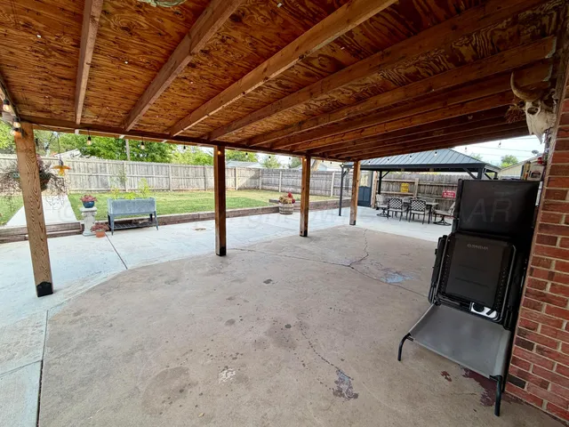 $269,500 | 1121 Oak Avenue, Dalhart, TX 79022