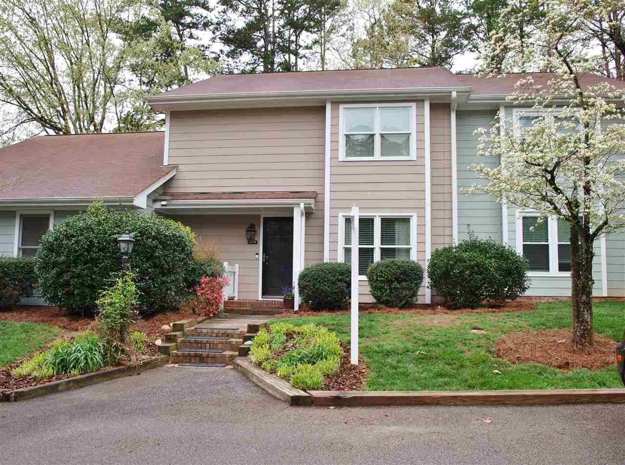 1533 Edgeside Court Raleigh, NC 27609 - Photo 2 of 22 Photo 2