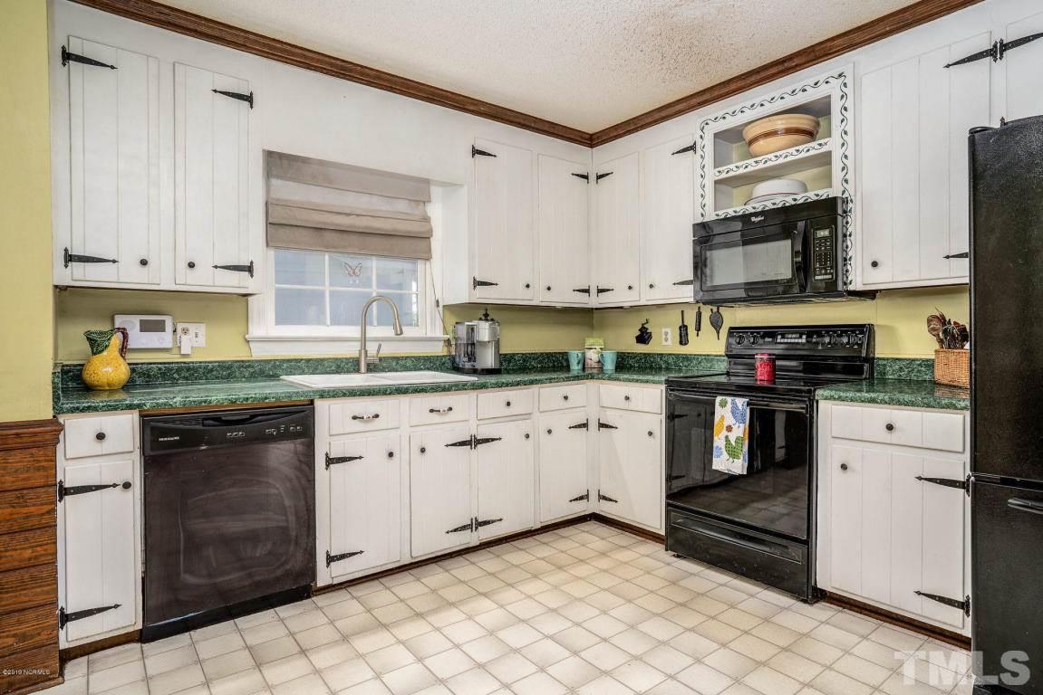 1608 Homestead Road Rocky Mount, NC 27804 - Photo 5 of 20 Gallery Image 5
