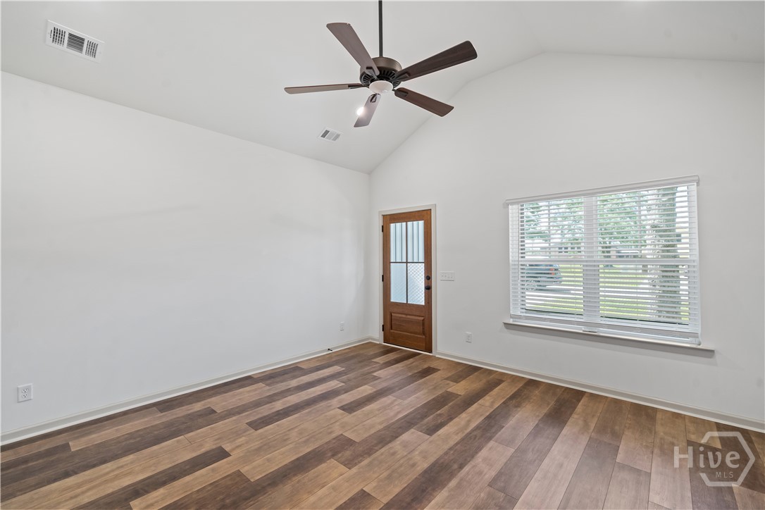 145 Waters Circle Pembroke, GA 31321 - Photo 6 of 50
