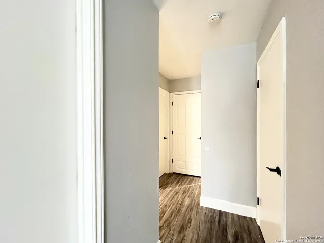 $895 | 7569 Windsor Oaks, San Antonio, TX 78239