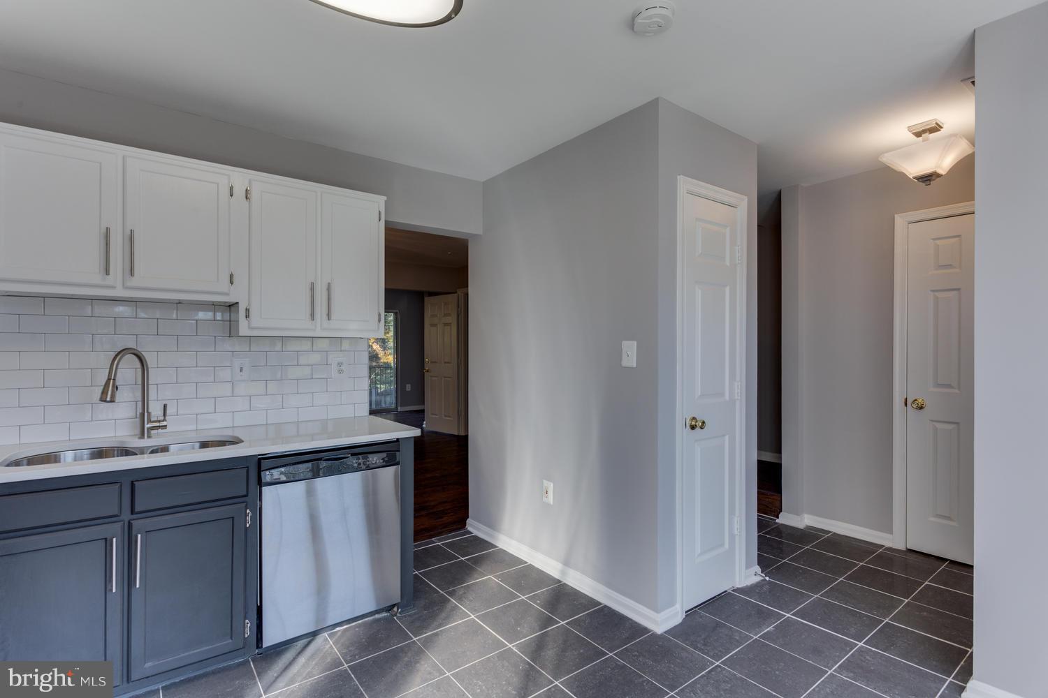 6567 Ronald Road Capitol Heights, MD 20743 - Photo 9 of 29 Kitchen