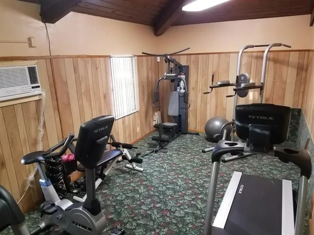 $2,000 | 900 Northeast 147th Street, Unit 4A, Miami, FL 33161