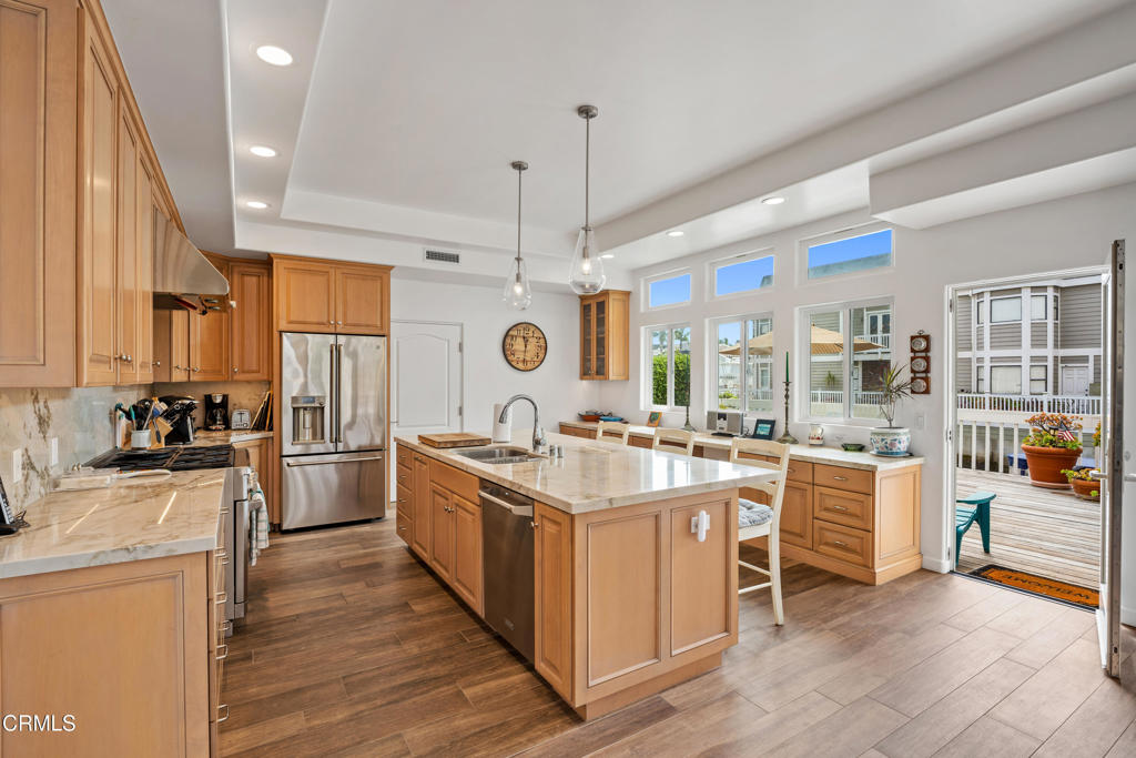 2000 Peninsula Road Oxnard, CA 93035 - Photo 18 of 37