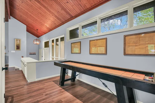 $695,000 | 1010 Parkview Drive, Mahomet, IL 61853