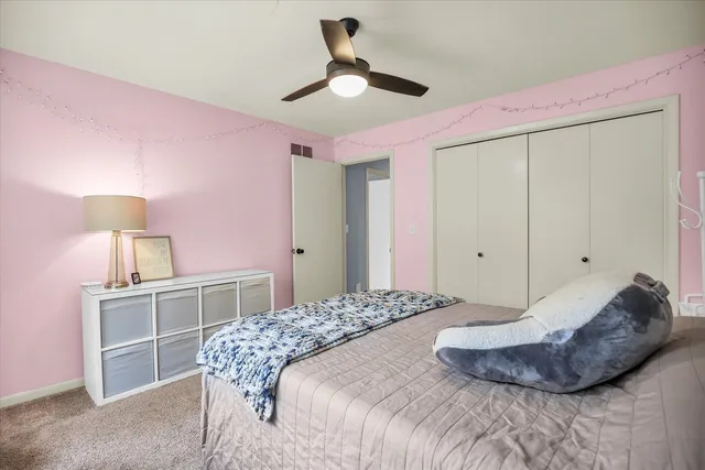 $695,000 | 1010 Parkview Drive, Mahomet, IL 61853