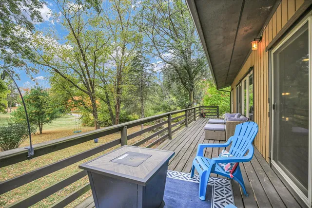 $695,000 | 1010 Parkview Drive, Mahomet, IL 61853