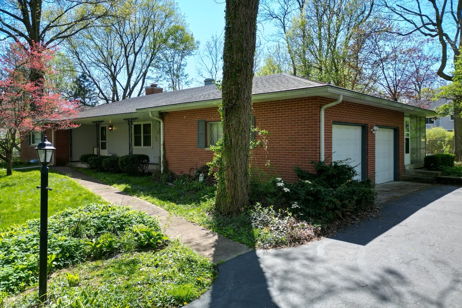 8820 Cholla Road Indianapolis, IN 46240 - Photo 3 of 25 Gallery Image 3