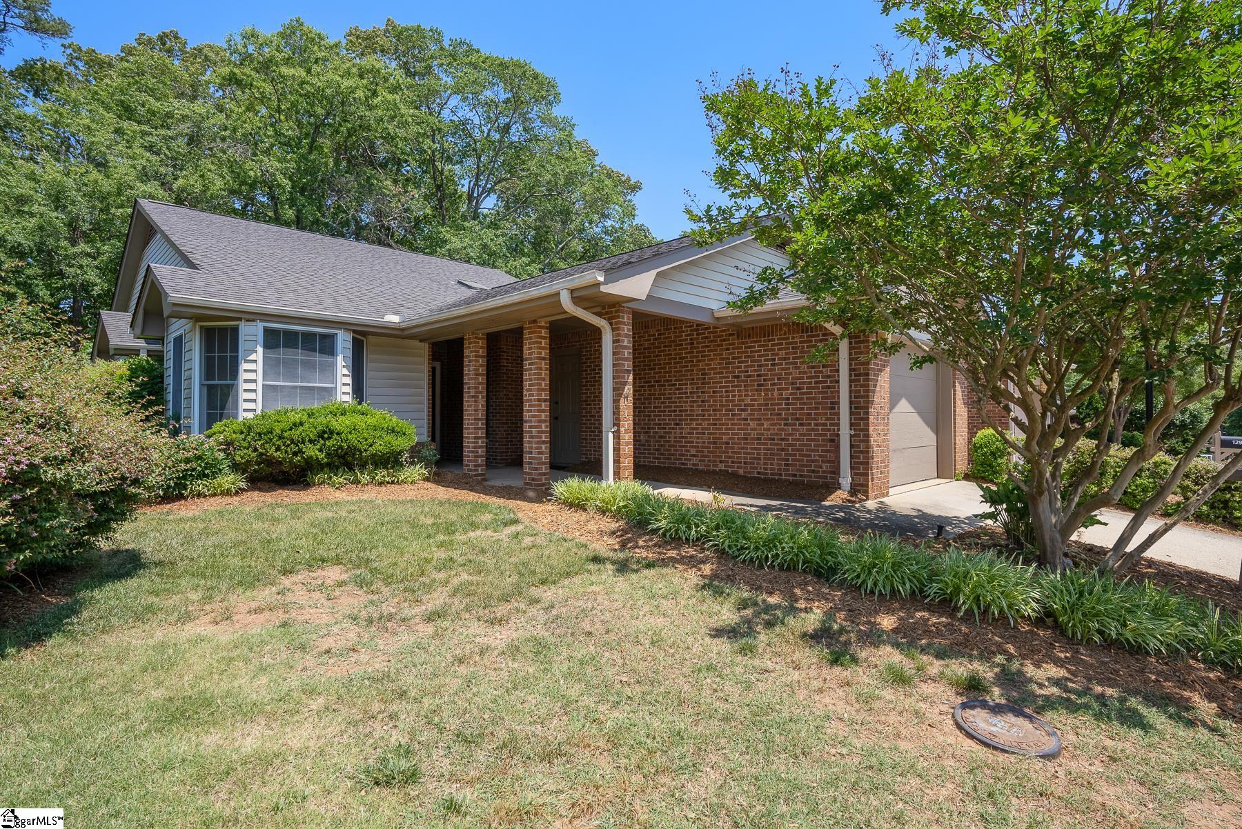 127 Hummingbird Ridge Greenville, SC 29605 - Photo 1 of 25 Gallery Image 1