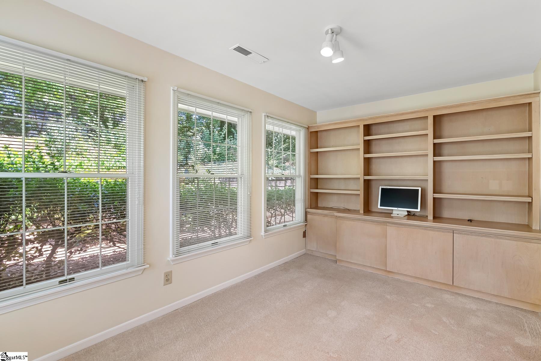 127 Hummingbird Ridge Greenville, SC 29605 - Photo 20 of 25 Gallery Image 20