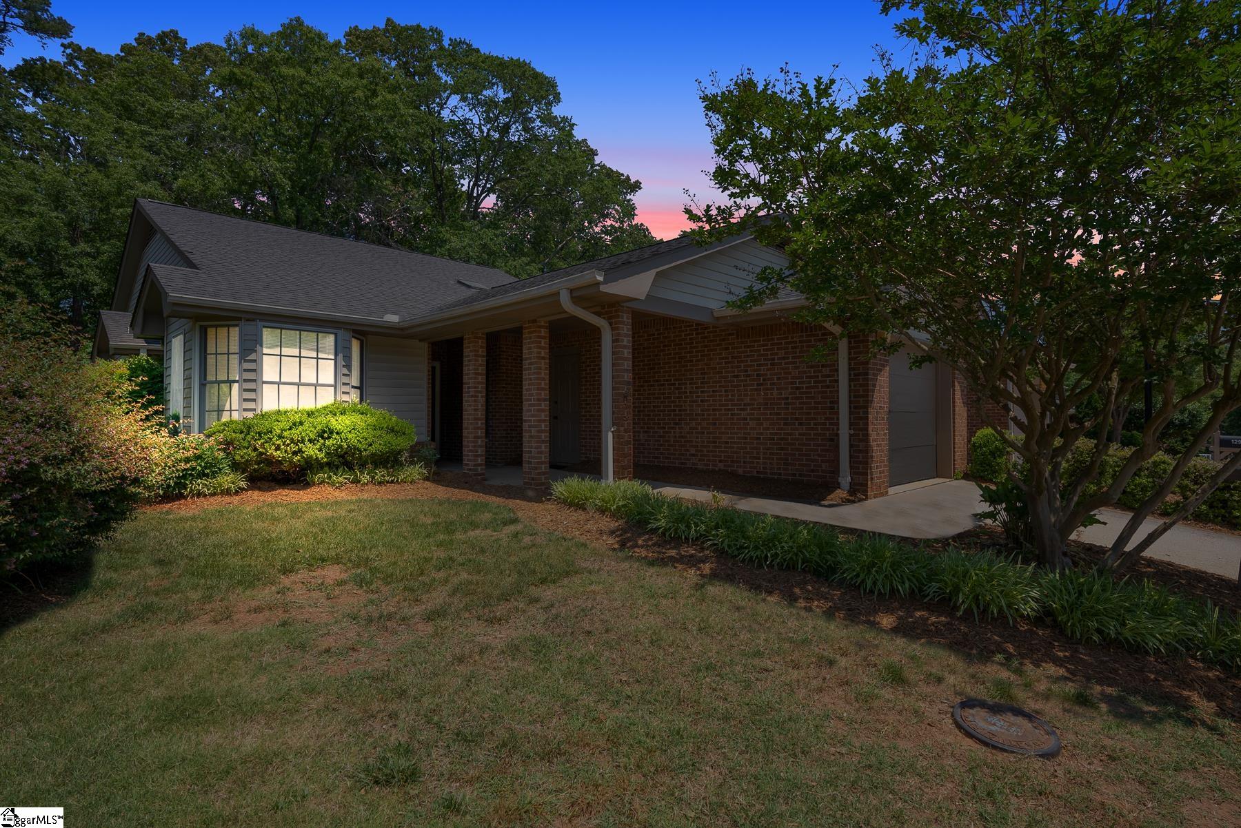 127 Hummingbird Ridge Greenville, SC 29605 - Photo 2 of 25 Gallery Image 2