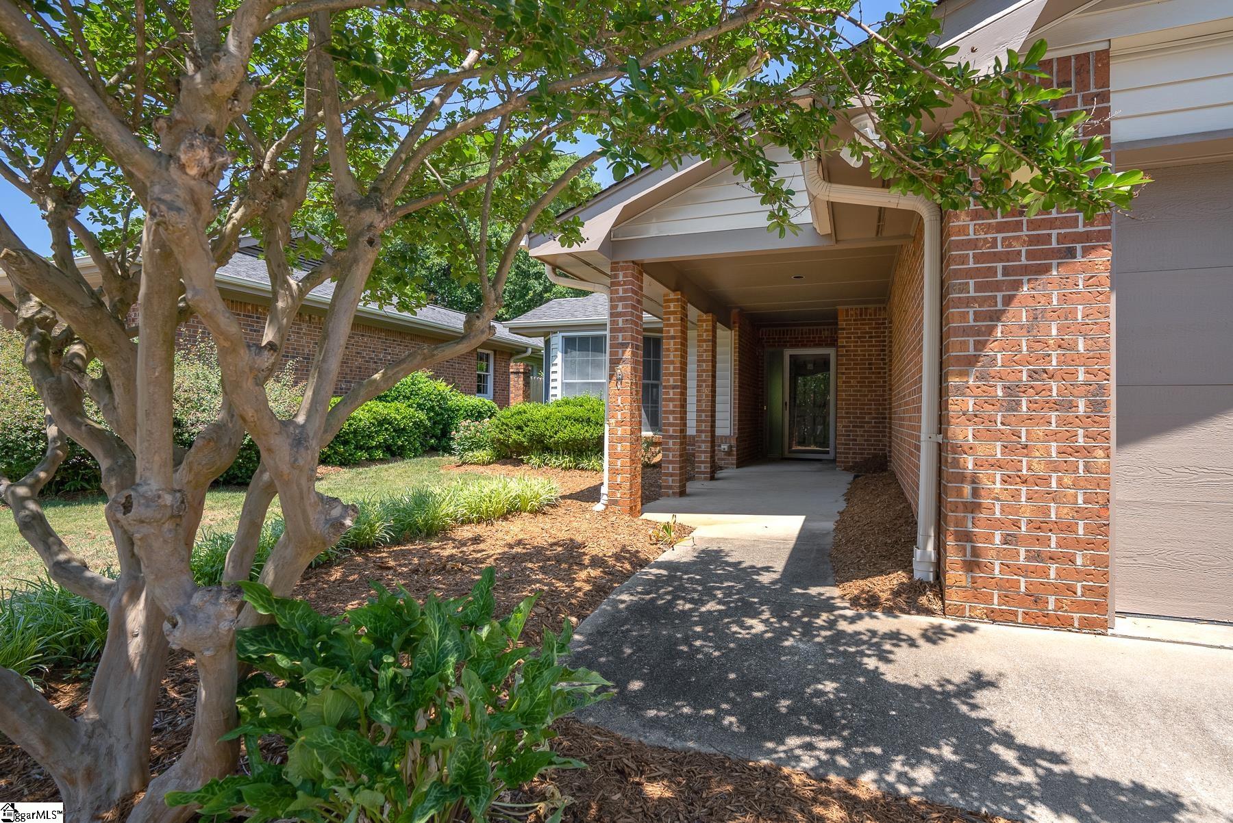 127 Hummingbird Ridge Greenville, SC 29605 - Photo 4 of 25 Gallery Image 4