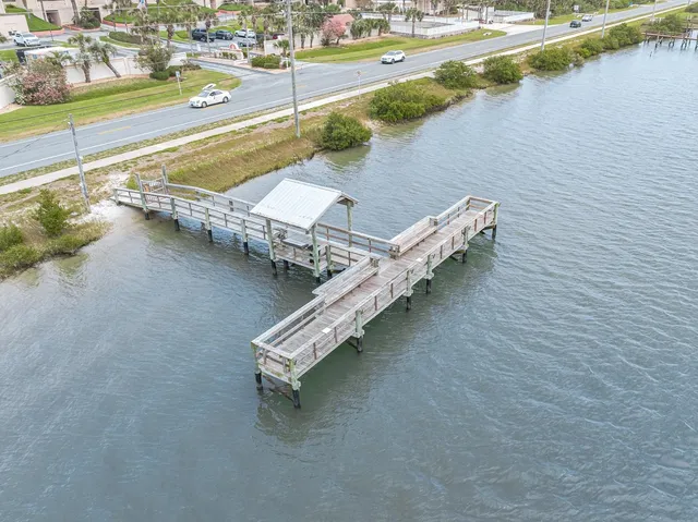 a view of a walk in closet
