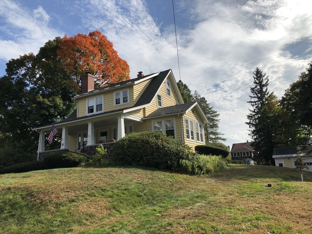 70 Riddell Street Greenfield, MA 01301 - Photo 1 of 29 Gallery Image 1