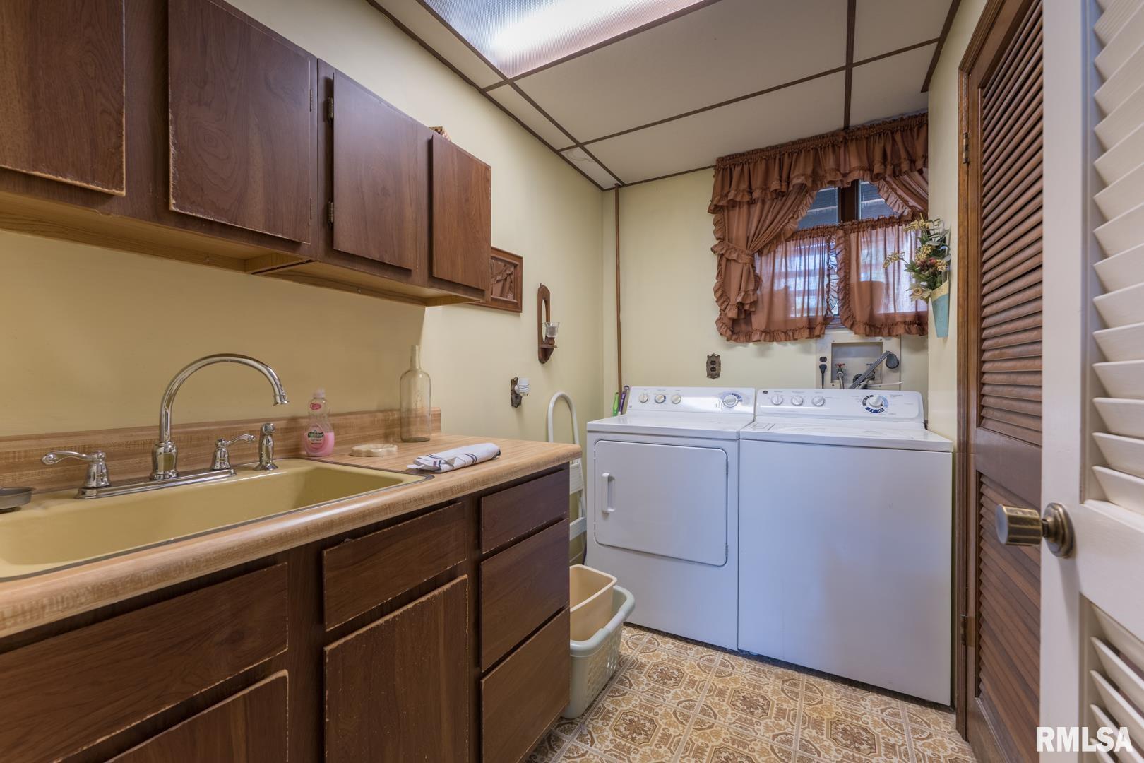 11615 Spowart Road West Frankfort, IL 62896 - Photo 26 of 50 Gallery Image 26