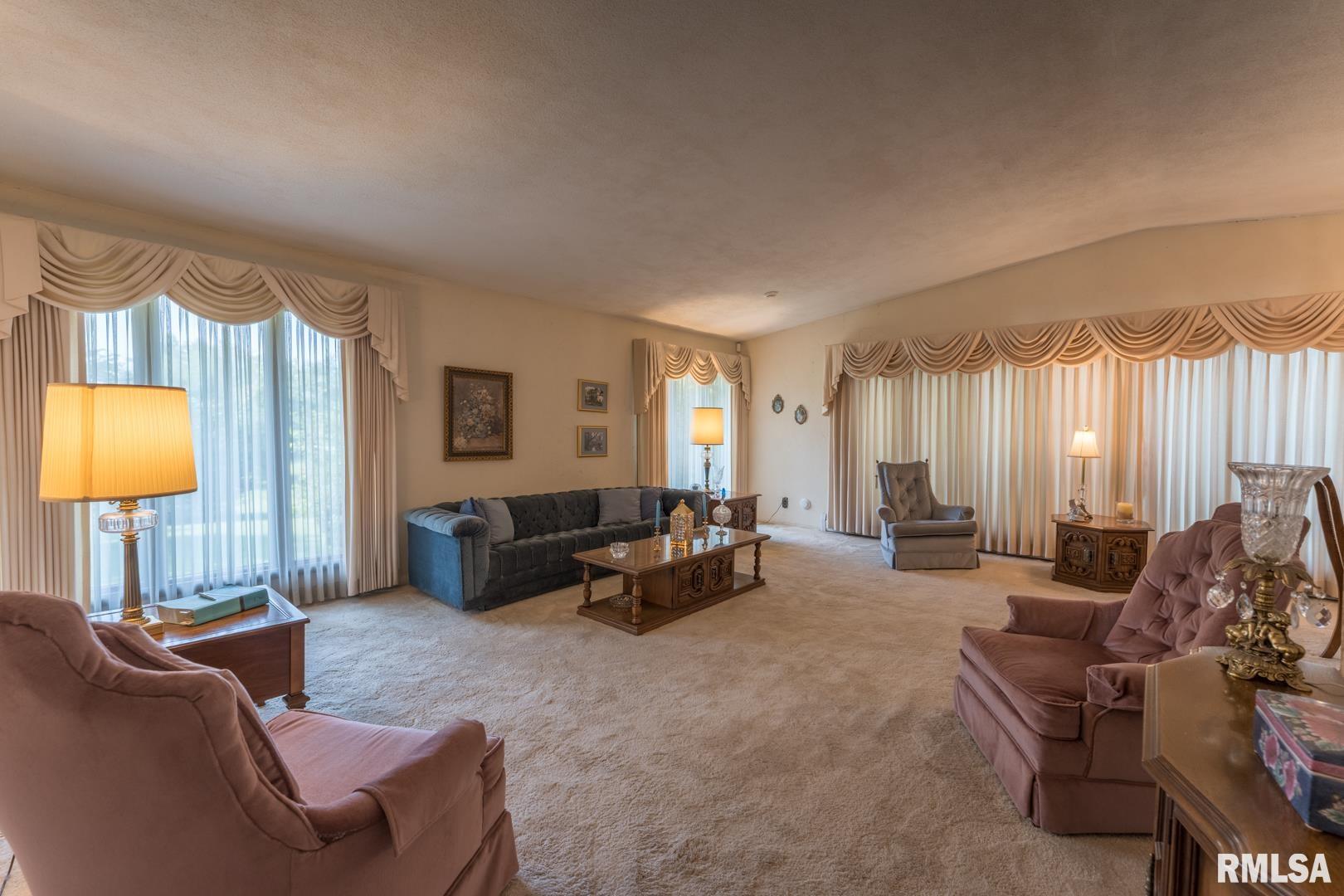 11615 Spowart Road West Frankfort, IL 62896 - Photo 4 of 50 Gallery Image 4
